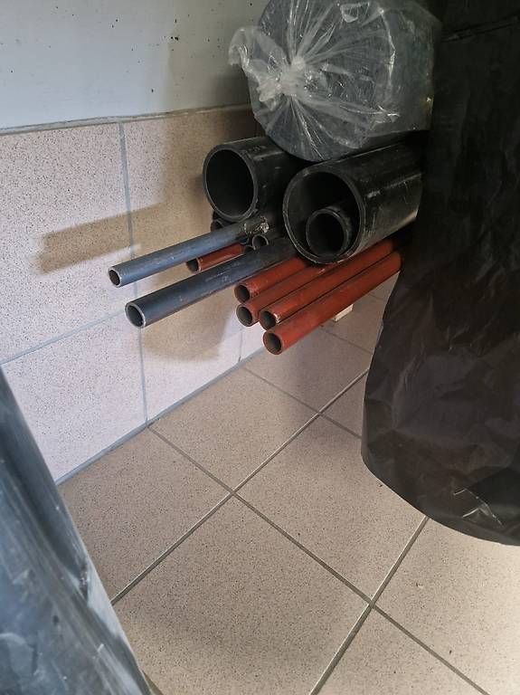 Tutte le macchine: Lager mit 3/4" Fittingen/Gewindeschneidmaschine/Rohren – Usato da Lienz venduto da sta_zpb5 3
