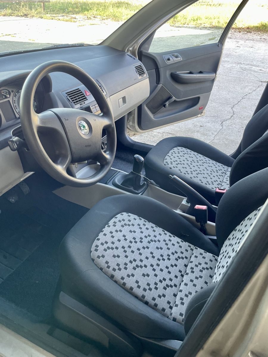 Skoda Automobili: Skoda Fabia 1.2 Hatchback – Usato da Rikon im Tösstal venduto da yosef2 9