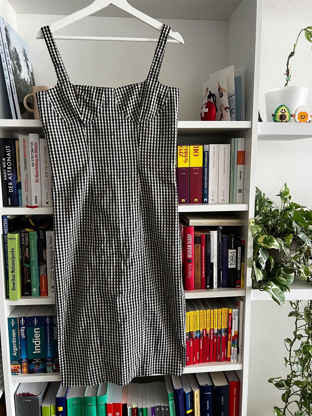 Kleider: Super elegantes Midi-Kleid von Capulet mit Karomuster – Neu (gemäss Beschreibung) aus Lenzburg von impulsive-buyer