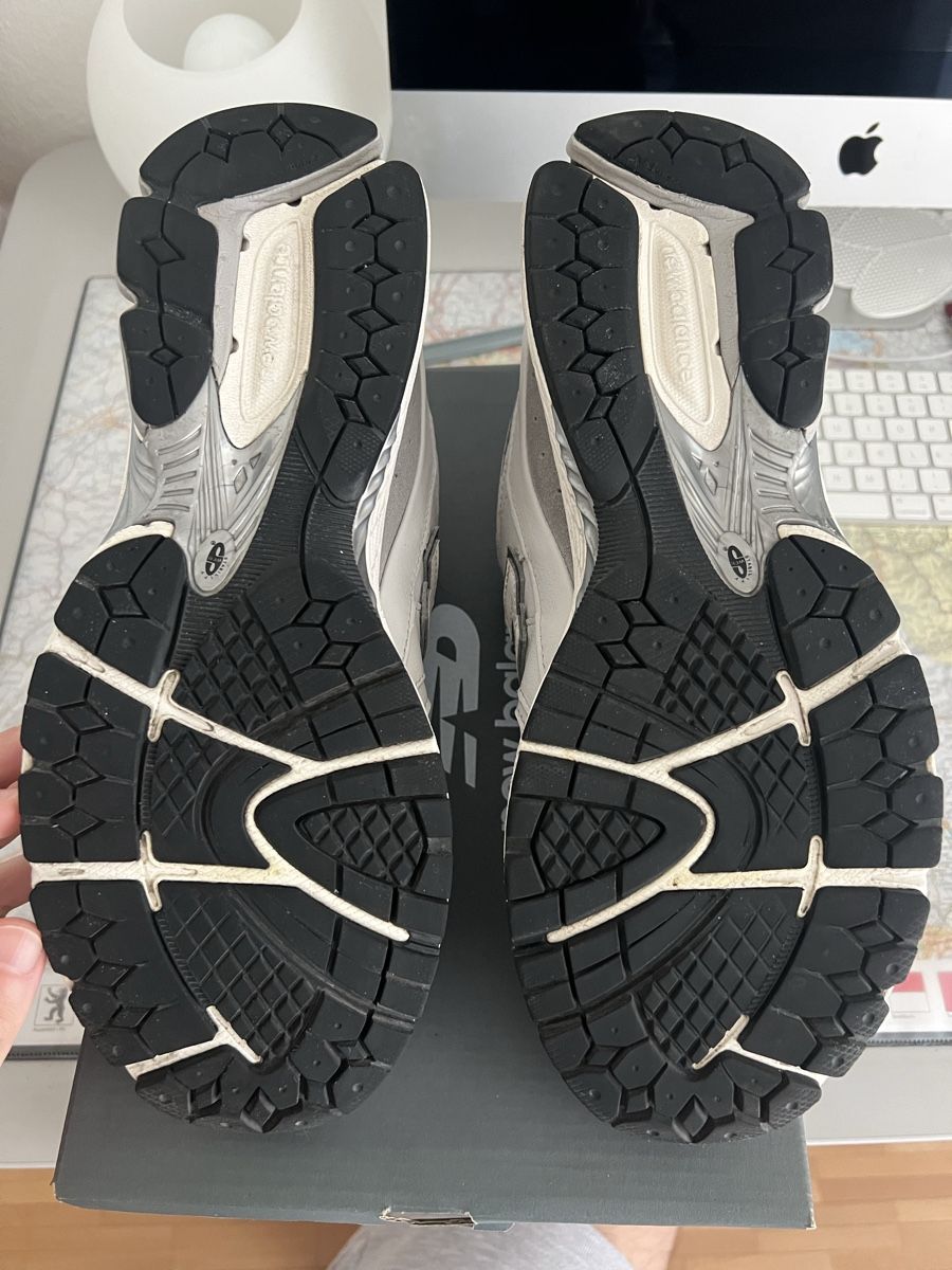 New Balance Herrenschuhe: New Balance 2002R – Gebraucht aus Lausanne von luciano_RIC1 6