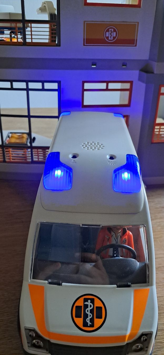 Playmobil Spielzeuge: Playmobil Krankenhaus – Gebraucht aus Nidau von Darkpooh 9