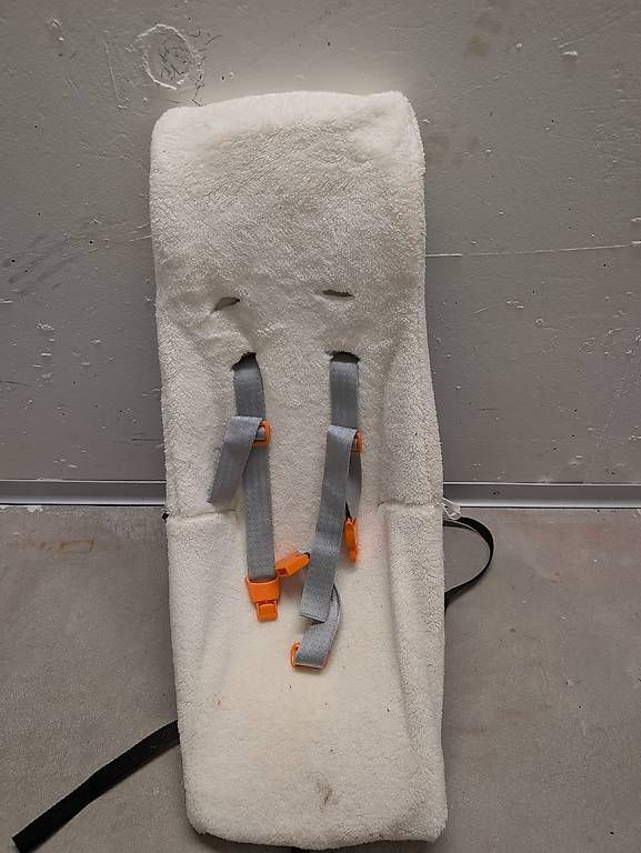 Carrozzine: Weber Babyschale mit Teddyfellbezug – Usato da Zürich venduto da joana_p