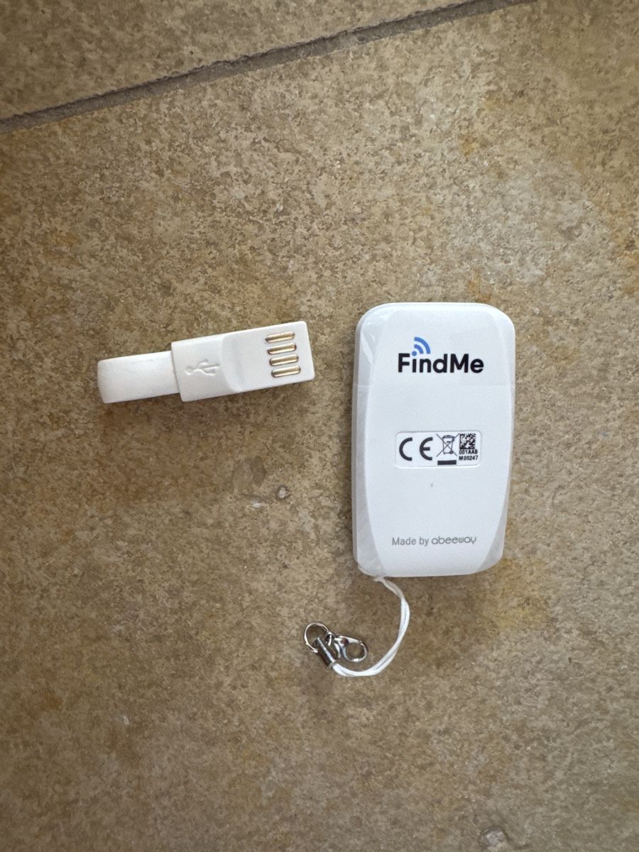 Placchette & Badge: FindMe Tracker -  wenig gebraucht im Originalverpackung – Difettoso da Zumikon venduto da 19monica75 7