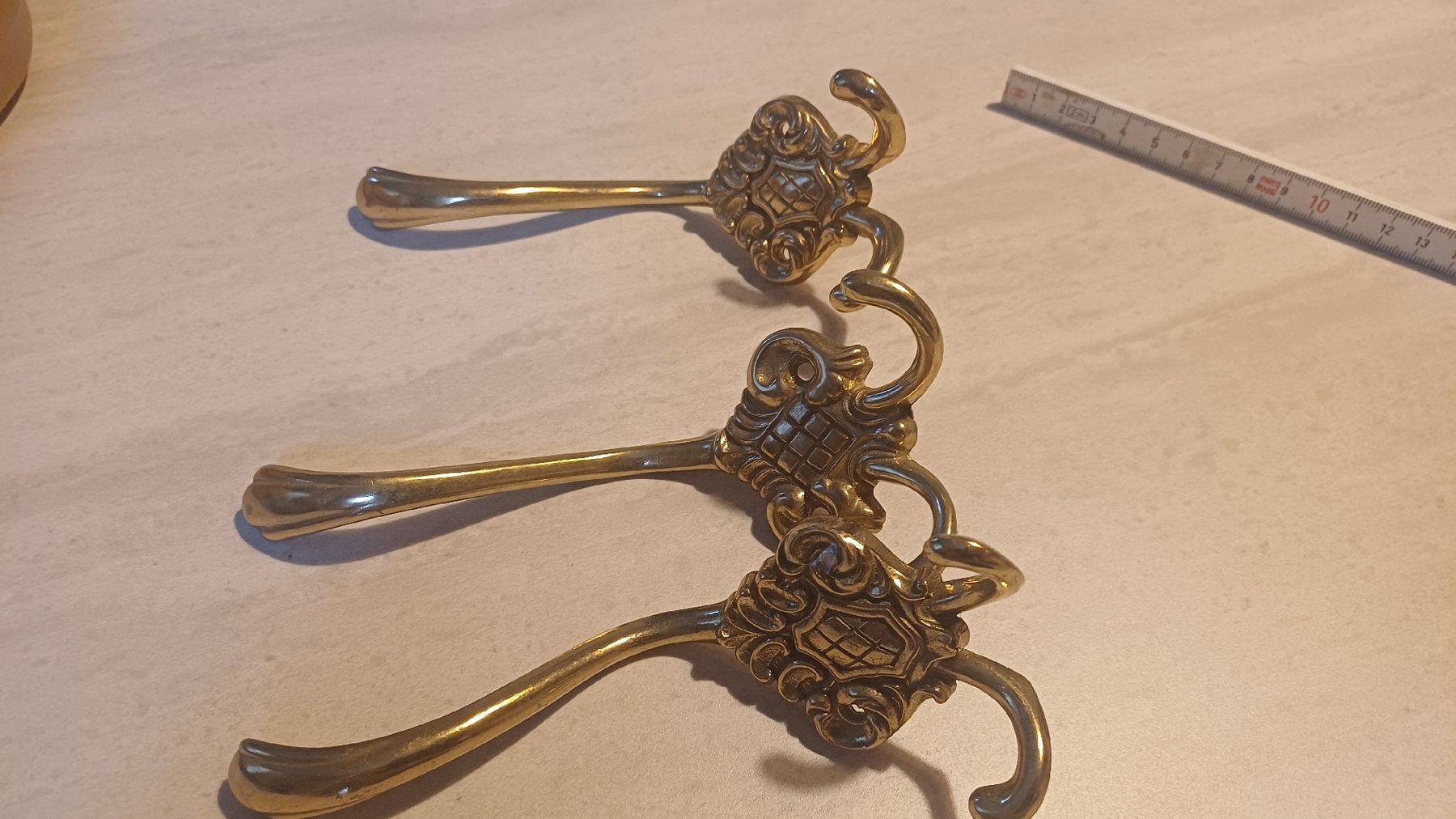Porte manteau: 3 Wandhaken aus Messing  – D'occasion à Flawil par Naphtali