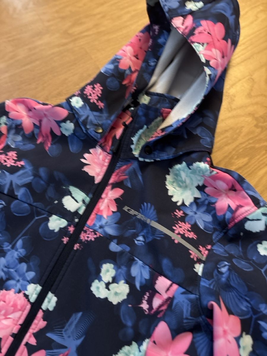 Icepeak Giacche & Cappotti: Icepeak Softshelljacke Blumenmuster Grösse 164  – Usato da Rünenberg venduto da ZwergLi100 1