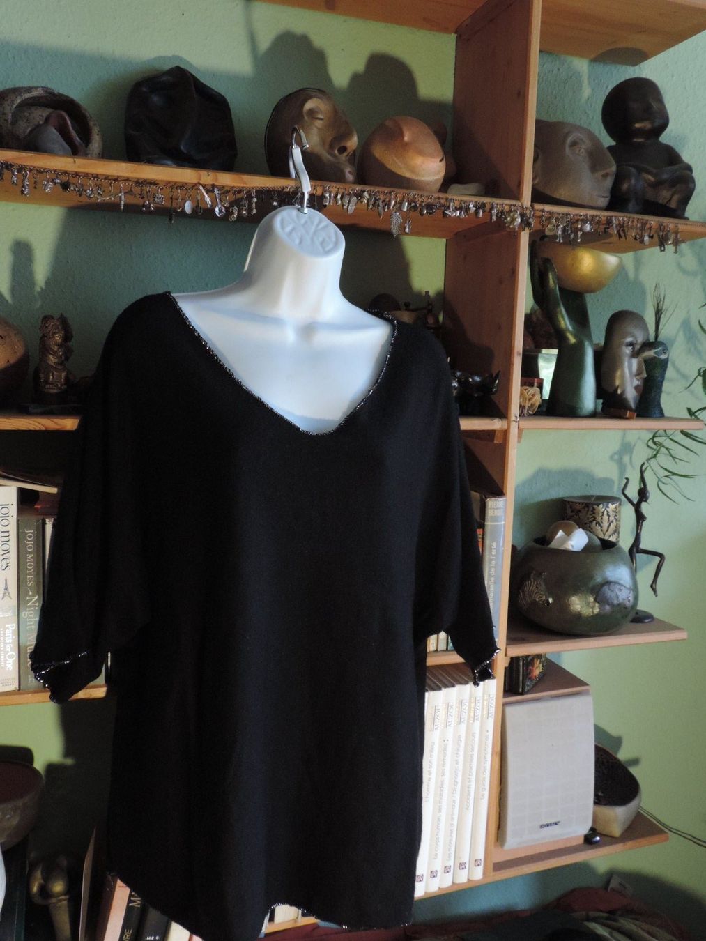 Lotti di vestiti: 2 pull gris et noir argenté – Usato da Genève venduto da Axelle333 5