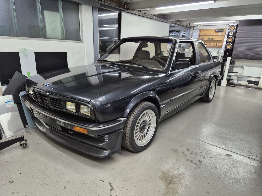 BMW E30 323i Coupe - seltener Youngtimer! (Gebraucht) in Neuenhof für ...
