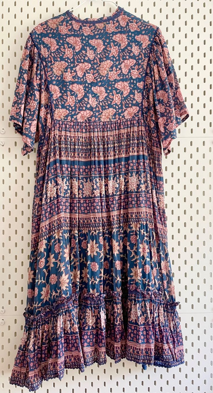 Vestiti: M.A.B.E.  Carli Midi Dress Size M – Usato da Zürich venduto da hol_bc6v 3