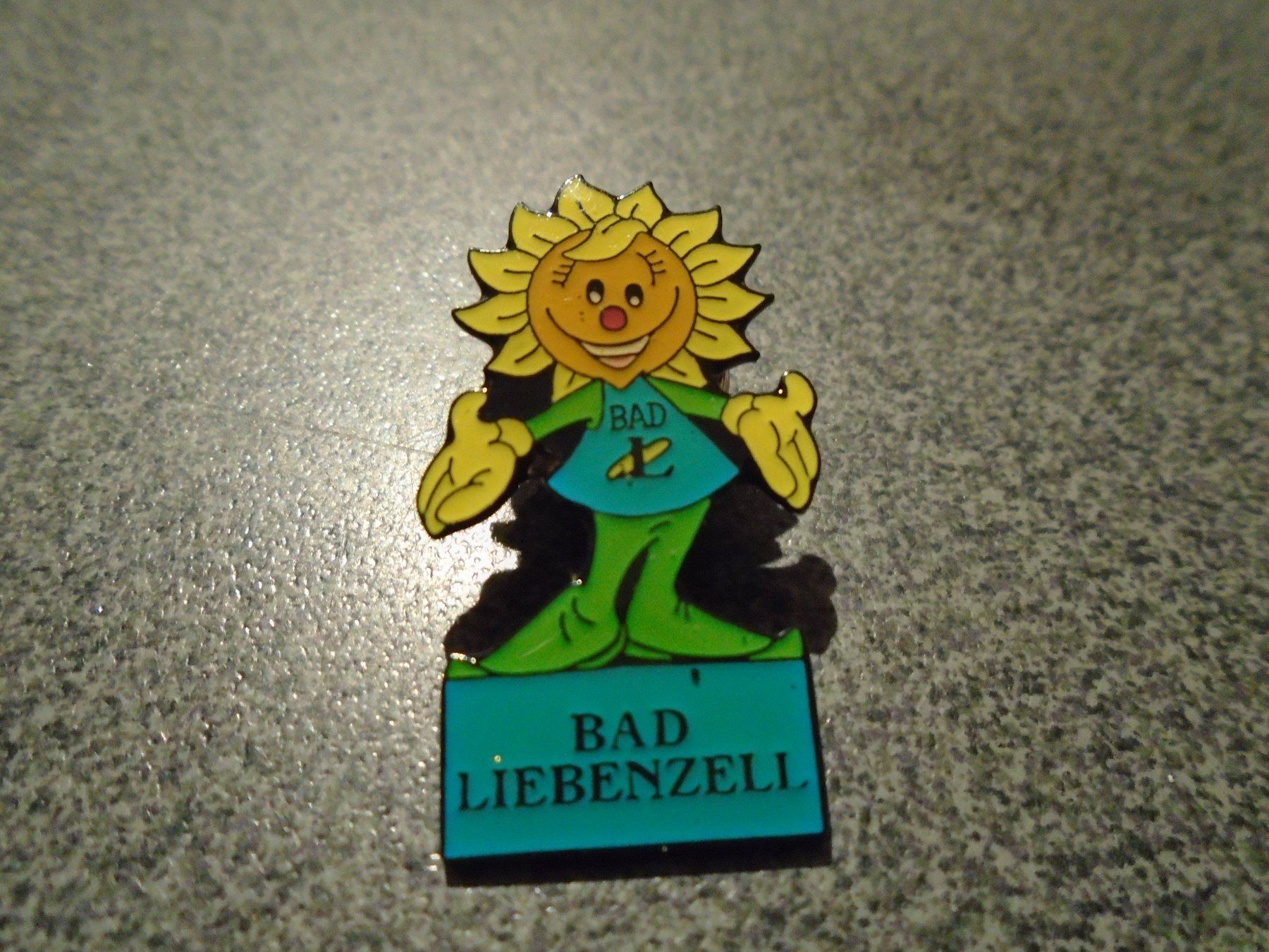 Placchette & Badge: Pin Bad Liebezell – Usato da Zürich venduto da Motzkuh