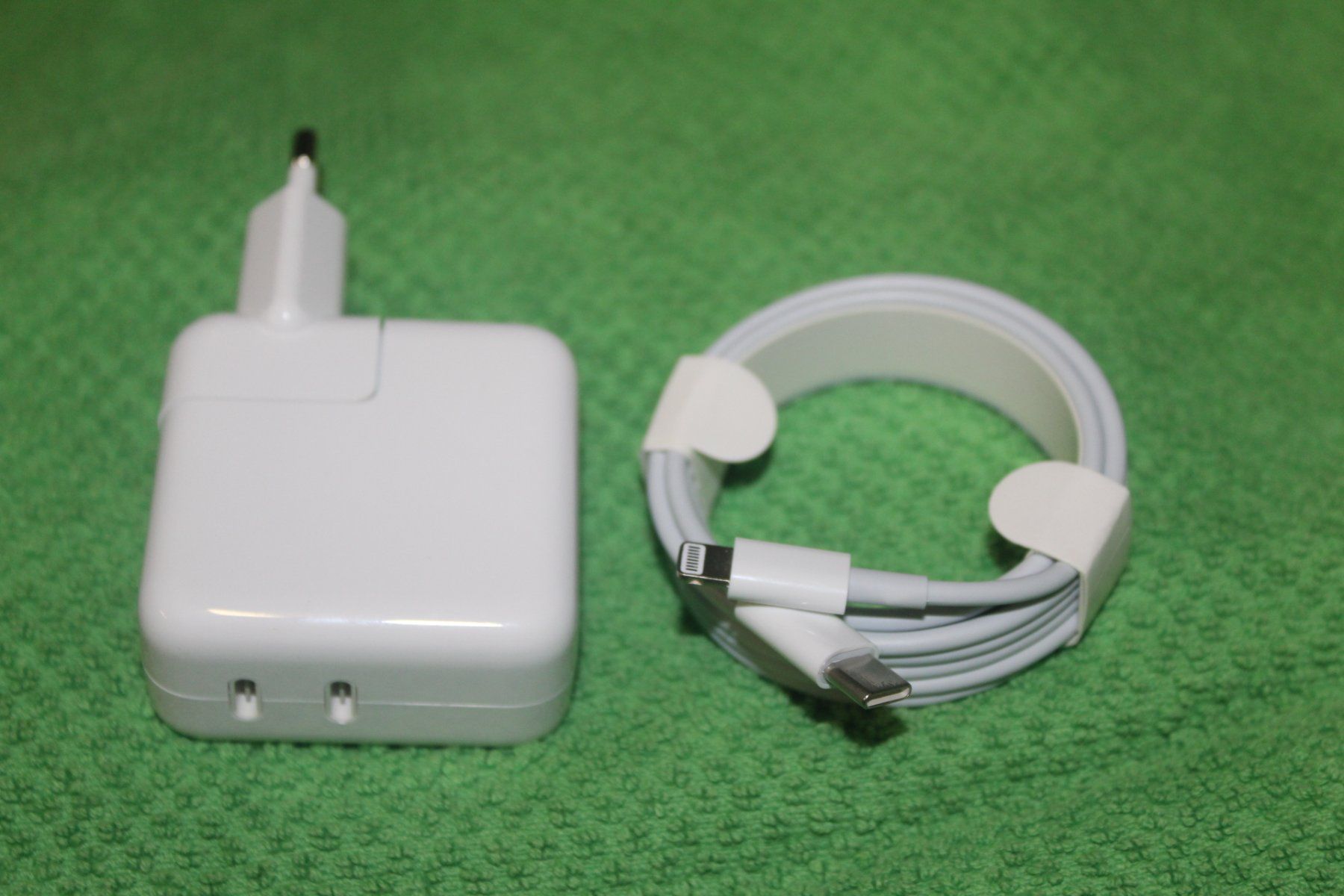 Caricabatterie: Duo 35W iPhone Netzteil 2x USB C +2meter lightning kabel – Nuovo (secondo la descrizione) da Kirchdorf AG venduto da csnmclub
