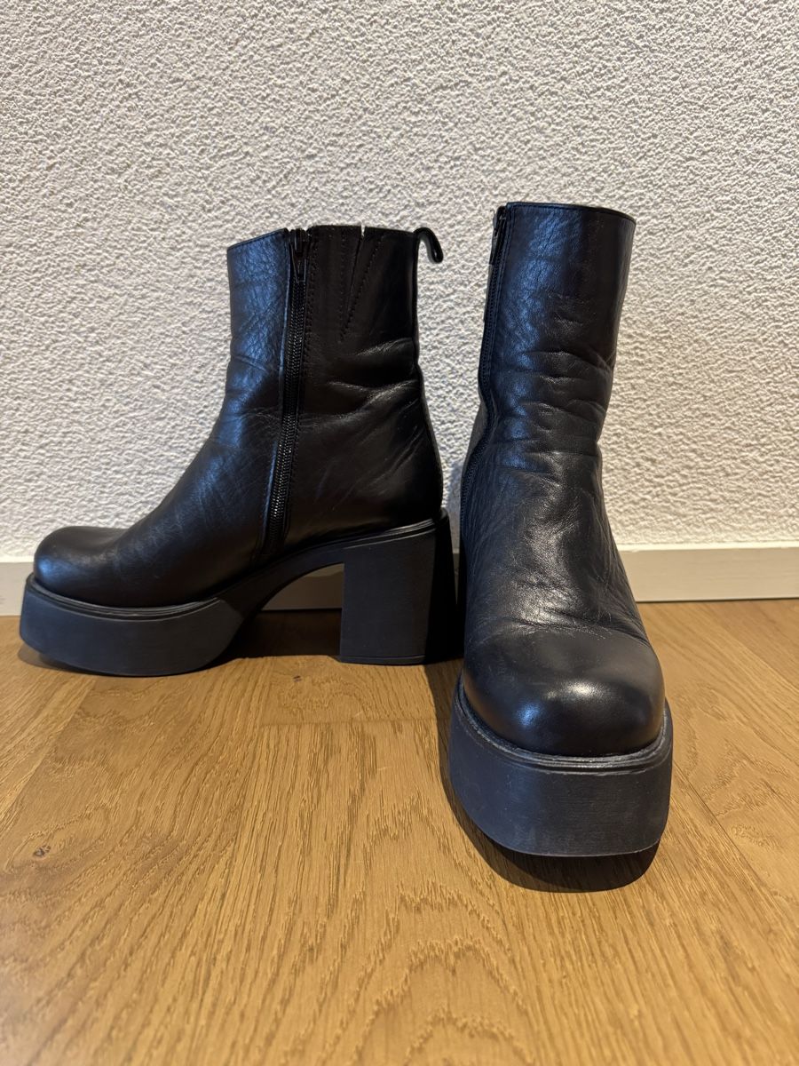 Scarpe da donna: Stiefeletten – Usato da Flaach venduto da DewTrich 1