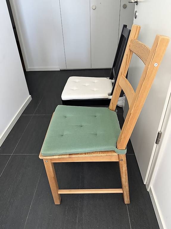 Stühle: Chaises  – Gebraucht aus Chavannes-Renens von gue_cxz6 3