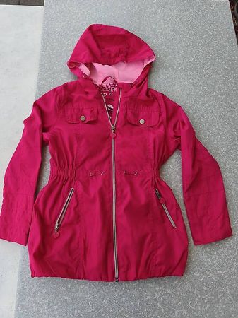 Regenjacke in Grösse 128