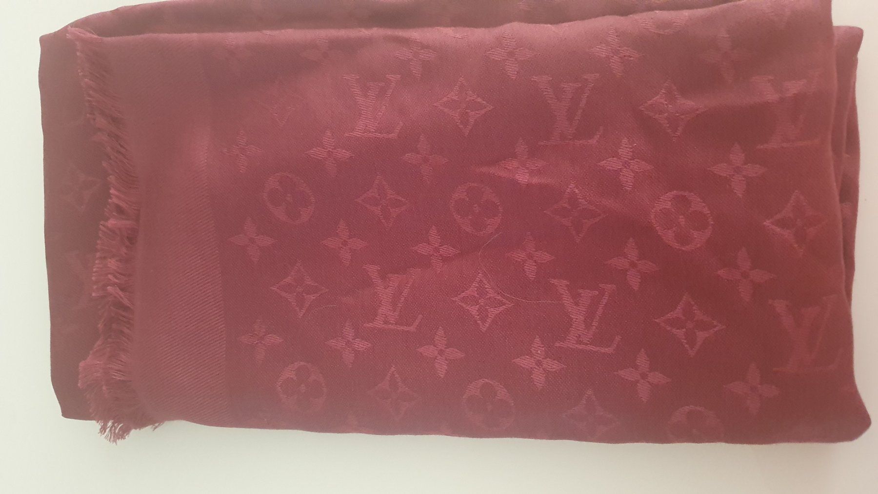 Louis Vuitton Foulard & Sciarpe: Louis vuitton schal monogram wine fullset mit r.kopie karton – Nuovo (secondo la descrizione) da Blumenstein venduto da Fantasy-Nails1966