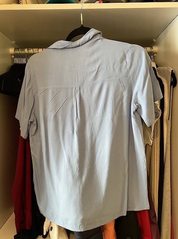 Camicette: Camicia azzurra corta – Nuovo e nell'imballaggio originale da Locarno venduto da bozzolipayel 1