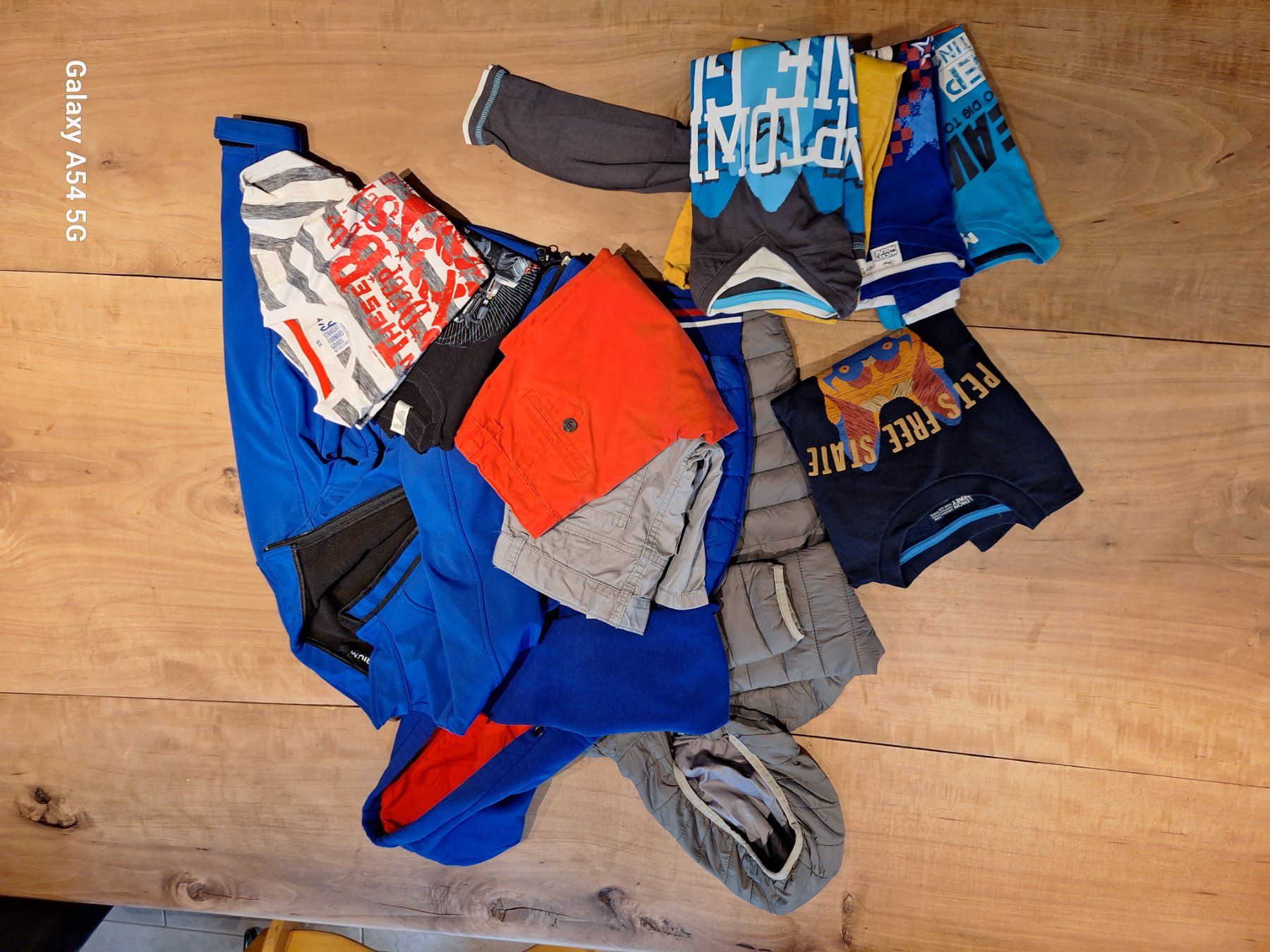 Lotti & Set di vestiti: Kleiderpacket Konder – Usato da Triengen venduto da knopf2016 1