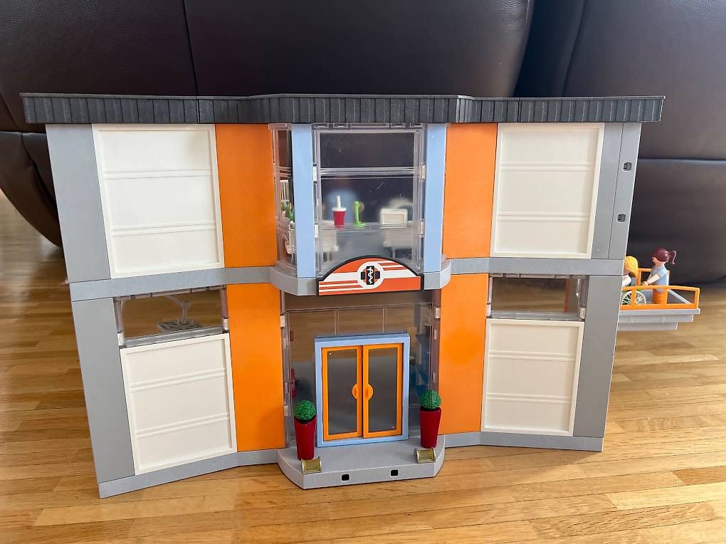 Giocattoli: Playmobil hôpital – Usato da Châtelaine venduto da mst_kqx8 2