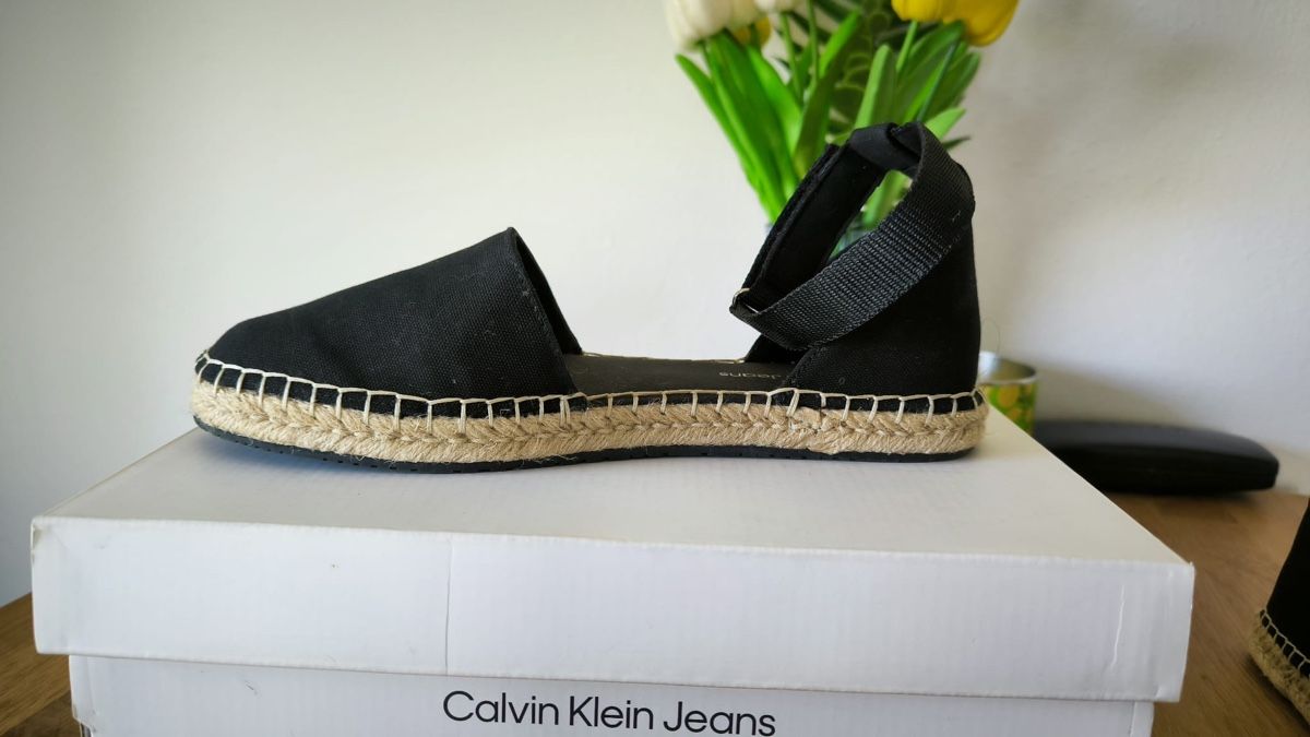 Calvin Klein Scarpe da donna: Calvin Klein Sandalen – Nuovo (secondo la descrizione) da Seuzach venduto da laj_p6gj 2
