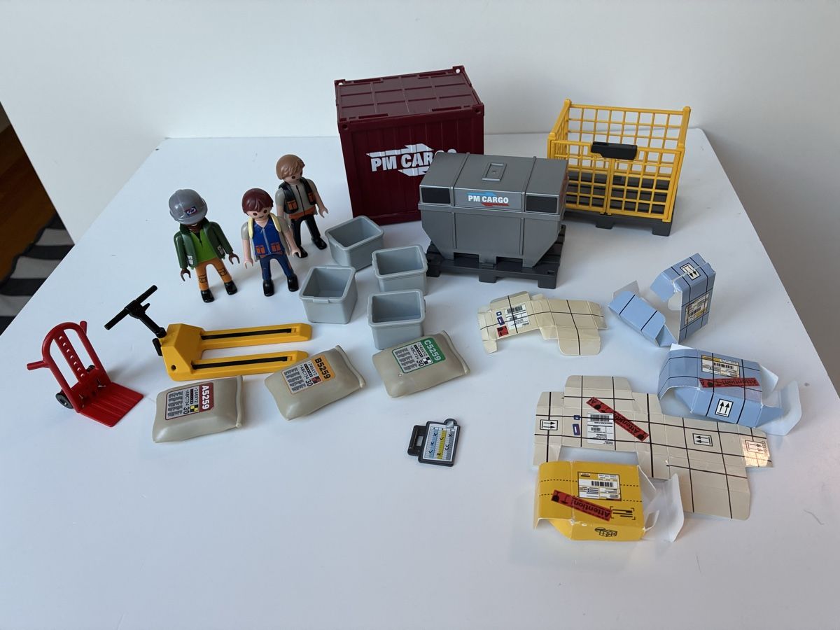 Playmobil Giocattoli: Playmobil 5259 Cargo Loading Team – Usato da Lucens venduto da metaD 7