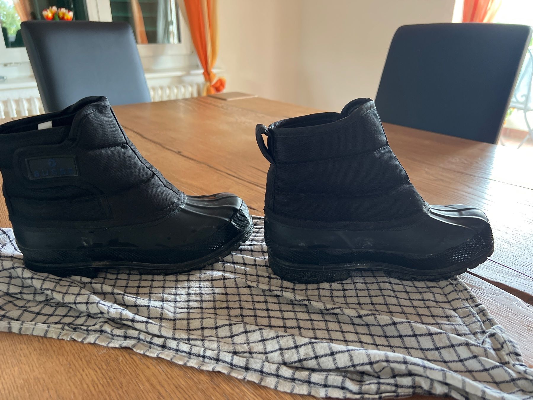 Schuhe für Jungen: Winterreitschuhe – Gebraucht aus Ottikon von Sommerferien19 1