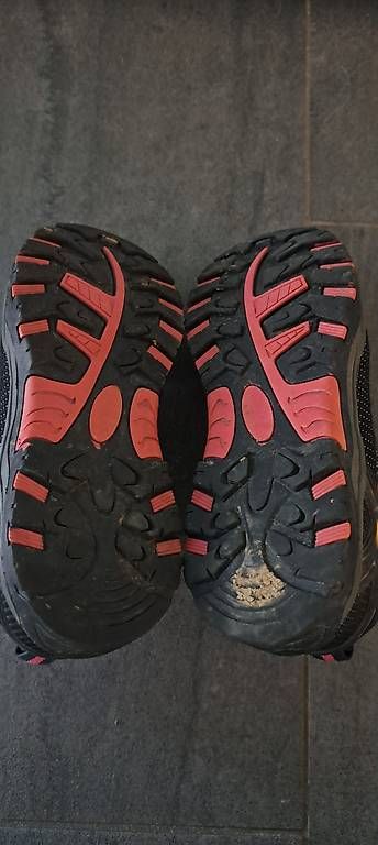 Chaussures filles: 46N Kinder Trekking/Wanderschuhe Grösse: 36 – D'occasion à Rotkreuz par MASI17 1