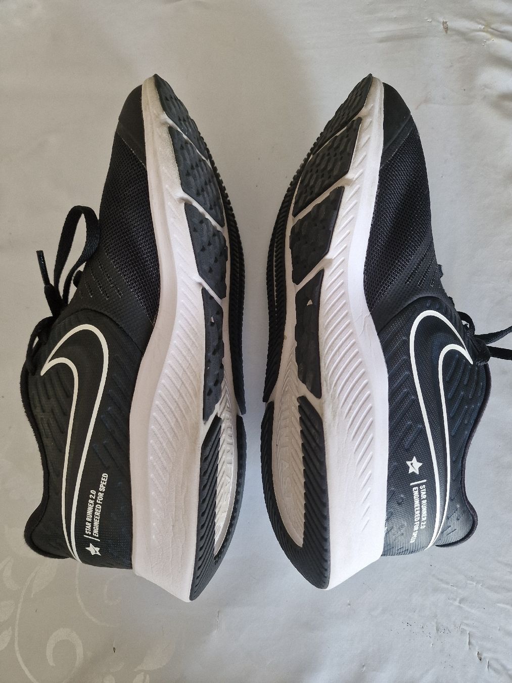 Nike Scarpe da uomo: NIKE Star runner 2.0 wie neu Gr.40 – Nuovo (secondo la descrizione) da Wildberg venduto da mantas07 1