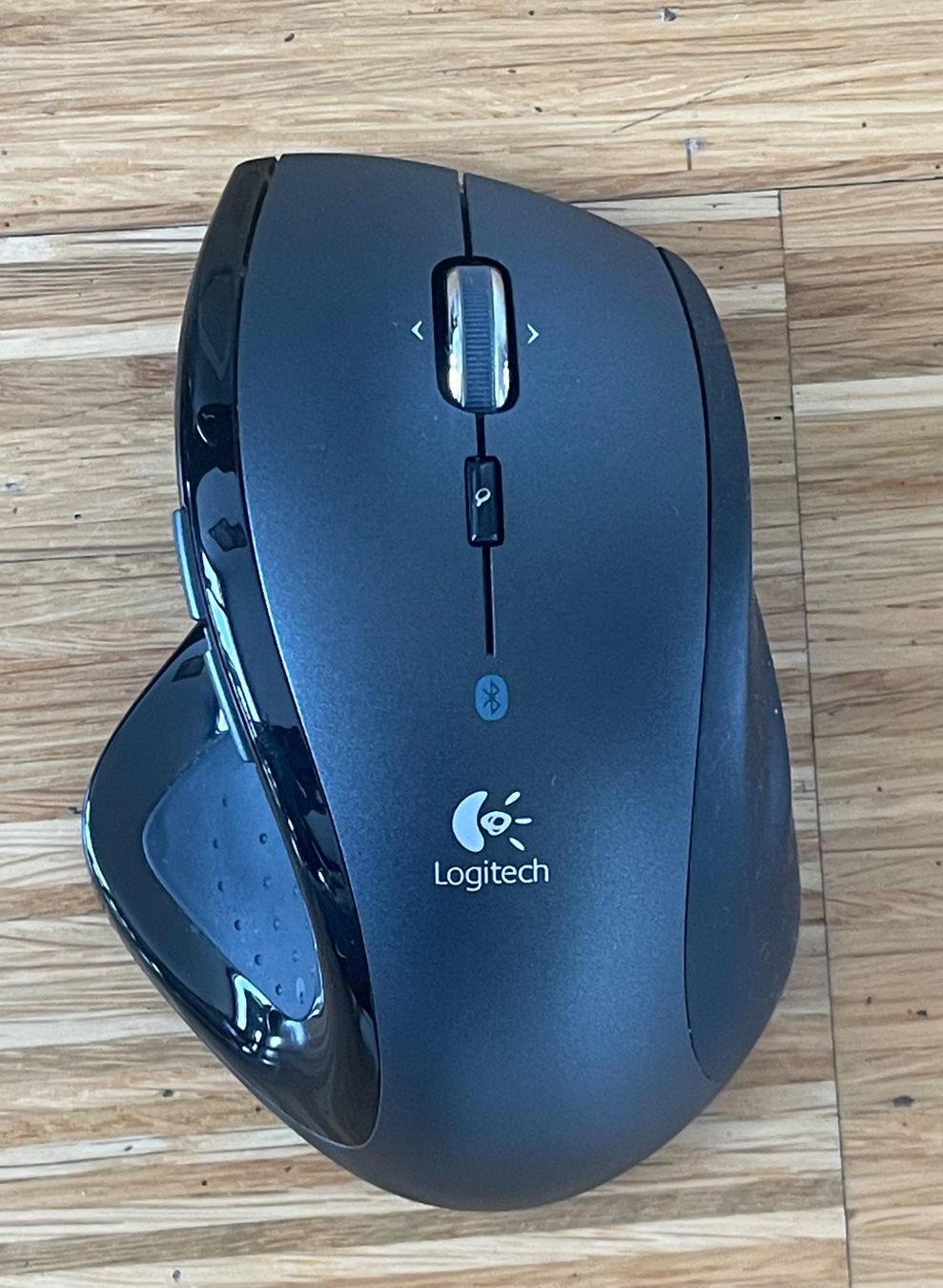 Logitech Tastaturen: Logitech wireless Keyboard and Mouse (Laser) – Gebraucht aus Glattbrugg von  3