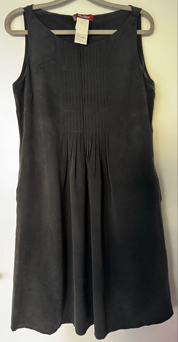 Max Mara Vestiti: MAX MARA - Neues Schwarze Kleid - Seide 100% – Nuovo (secondo la descrizione) da Zürich venduto da Manubene