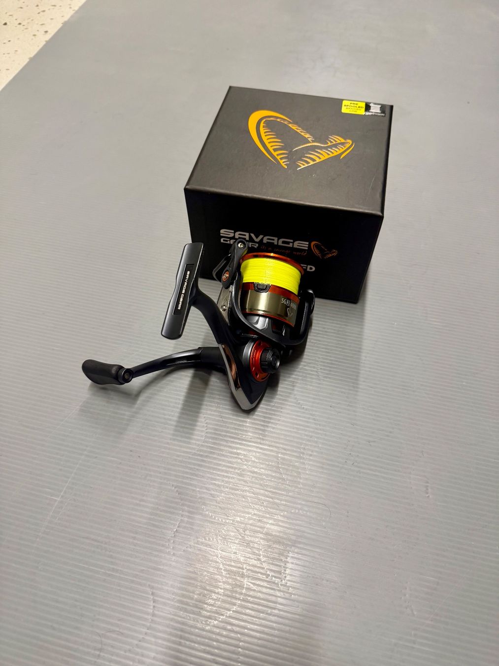 Tamburi & Mulinelli: Savage Gear SG2 4000 FD Spinnrolle – Nuovo e nell'imballaggio originale da Trimbach venduto da duri.. 3