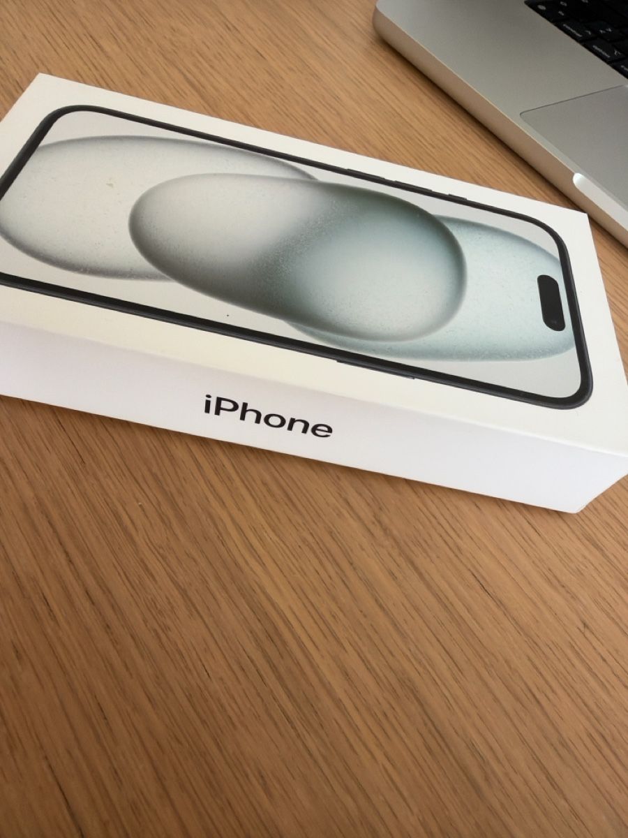 Apple Telefoni cellulari / Smartphones: iPhone 15 – Usato da Basel venduto da ZwiMilan 5