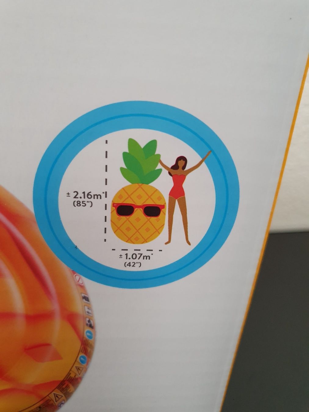 Spielzeuge: INTEX - coole Ananas Luftmatratze – Neu und originalverpackt aus Dagmersellen von  1