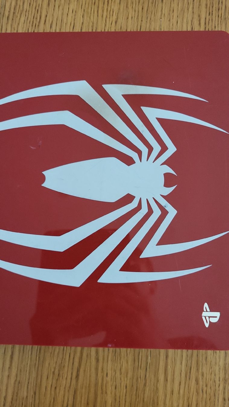 Sony Consoles: Console Sony PS4 Slim 1TB Spiderman Édition limitée rouge – D'occasion à Reconvilier par lud_t7yw 3