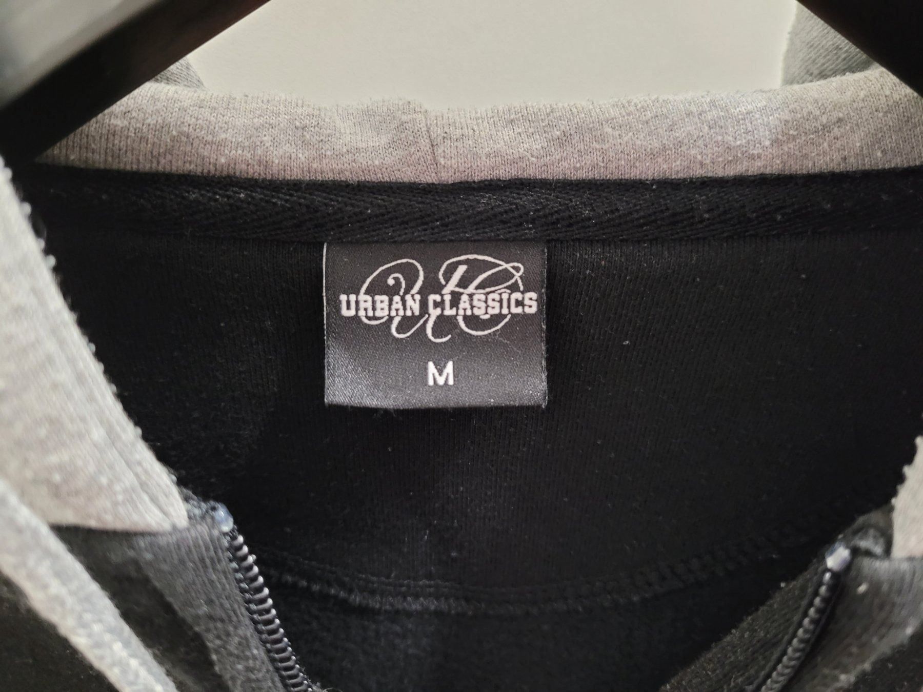 Giacche & Cappotti: Veste Urban Classics noir – Usato da Biel/Bienne venduto da Leila32 3