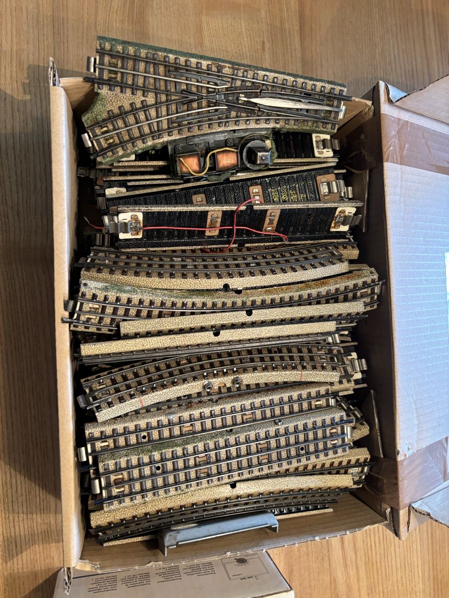 Märklin Modellini di ferrovie: Modelleisenbahn Transformator und Schienen – Difettoso da Wil SG venduto da mario.wick 1