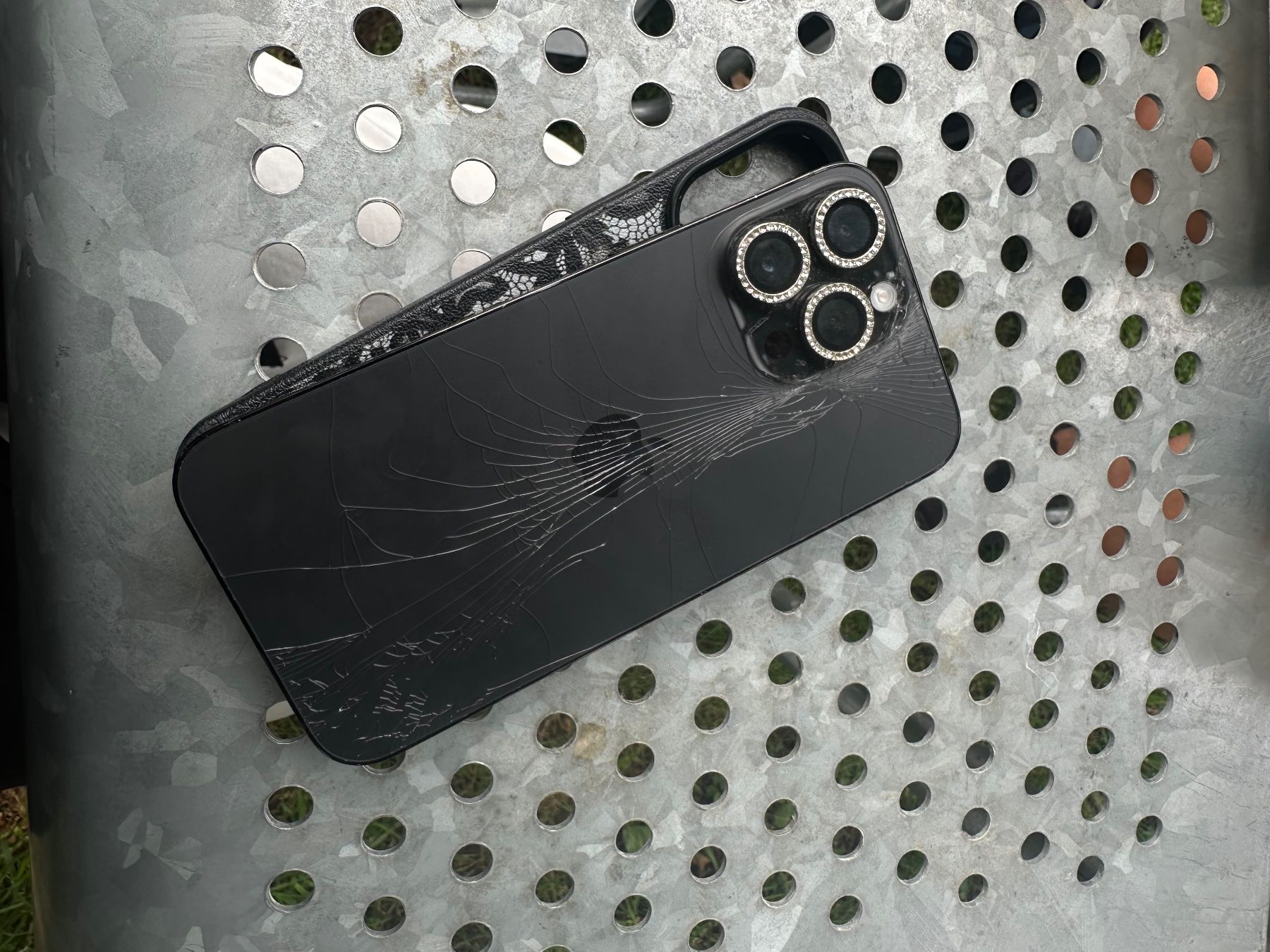 Apple Portables: iPhone 14 Pro Max OVP + Hülle, top Zustand – D'occasion à Villnachern par jul_kh7m 4