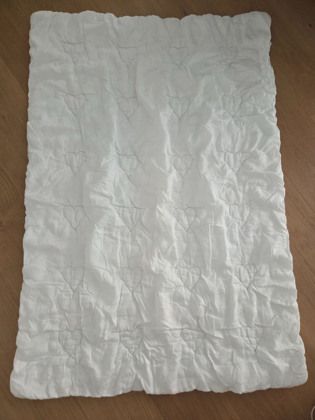 Decken: Bettdecke Kind 87 x 120 cm – Gebraucht aus Wiesendangen von Lava4