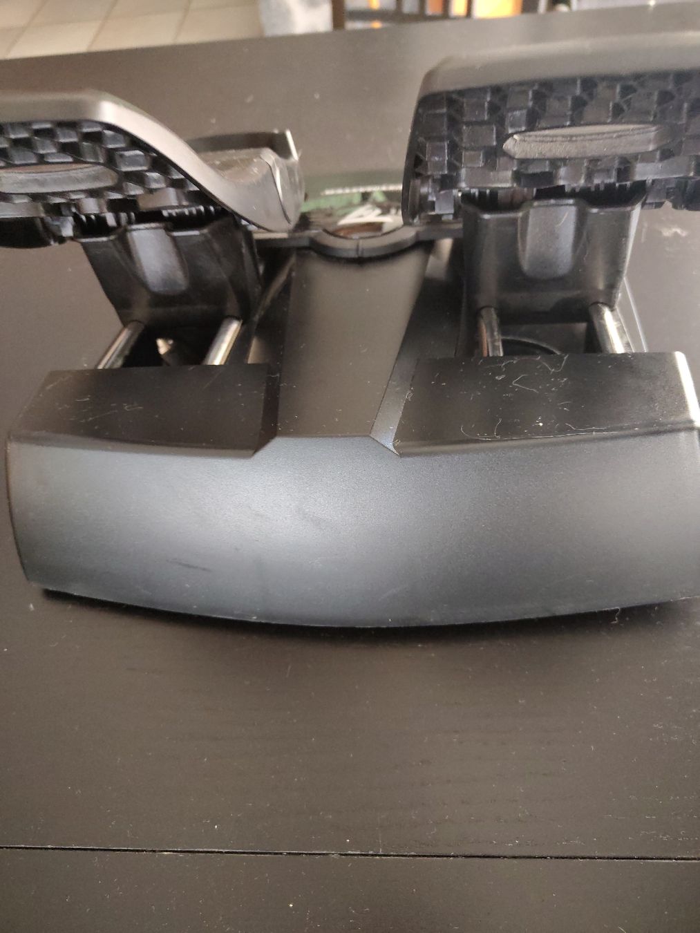 Thrustmaster Controller: Thrustmaster TFRP T. Pédales de direction de vol – Nuovo (secondo la descrizione) da Haute-Nendaz venduto da vin_fm7p 2