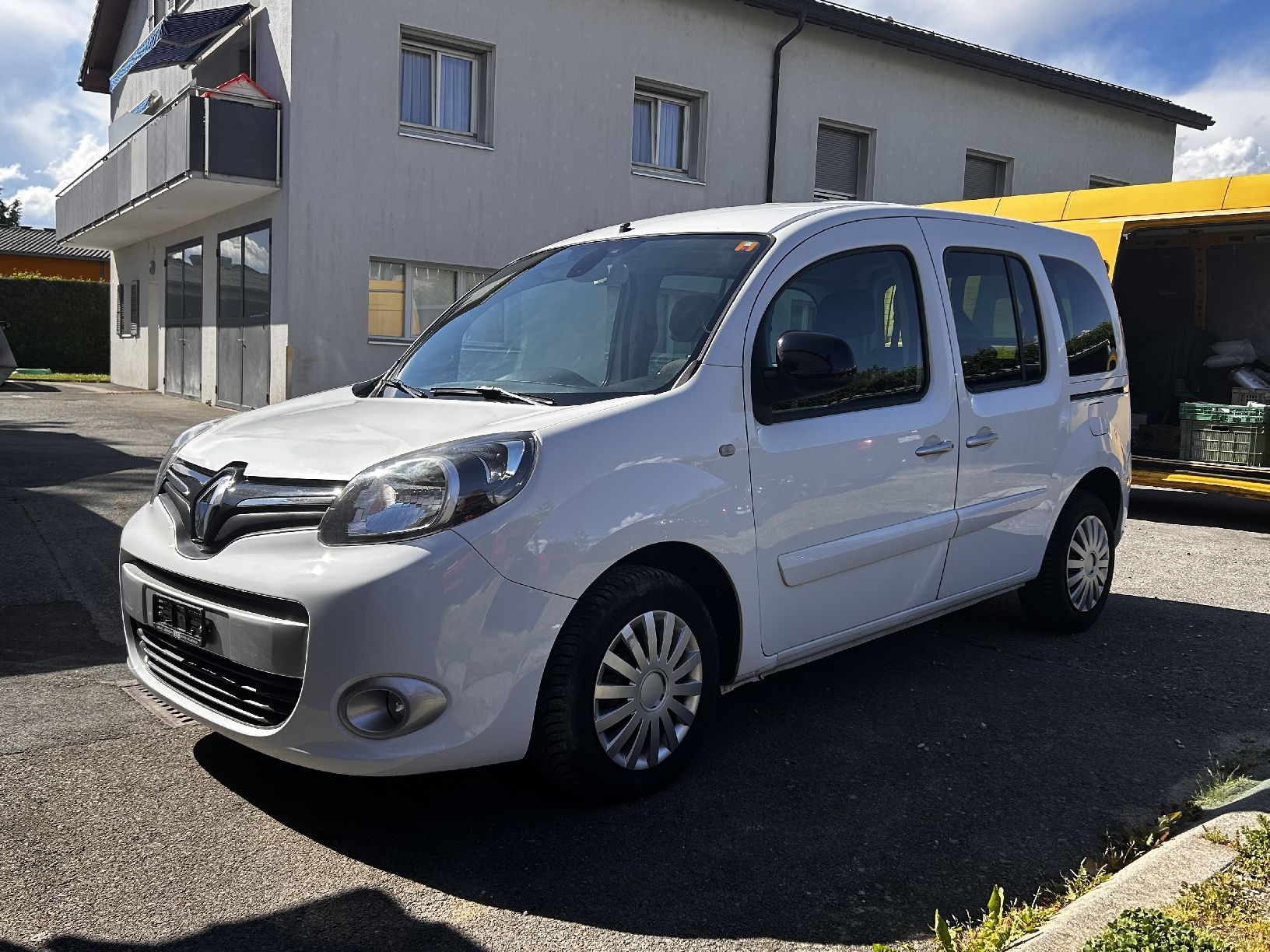 Renault Véhicules utilitaires: Renault Kangoo 1.5 dci Energy – D'occasion à Crissier par AtelierDeuxSantos 4