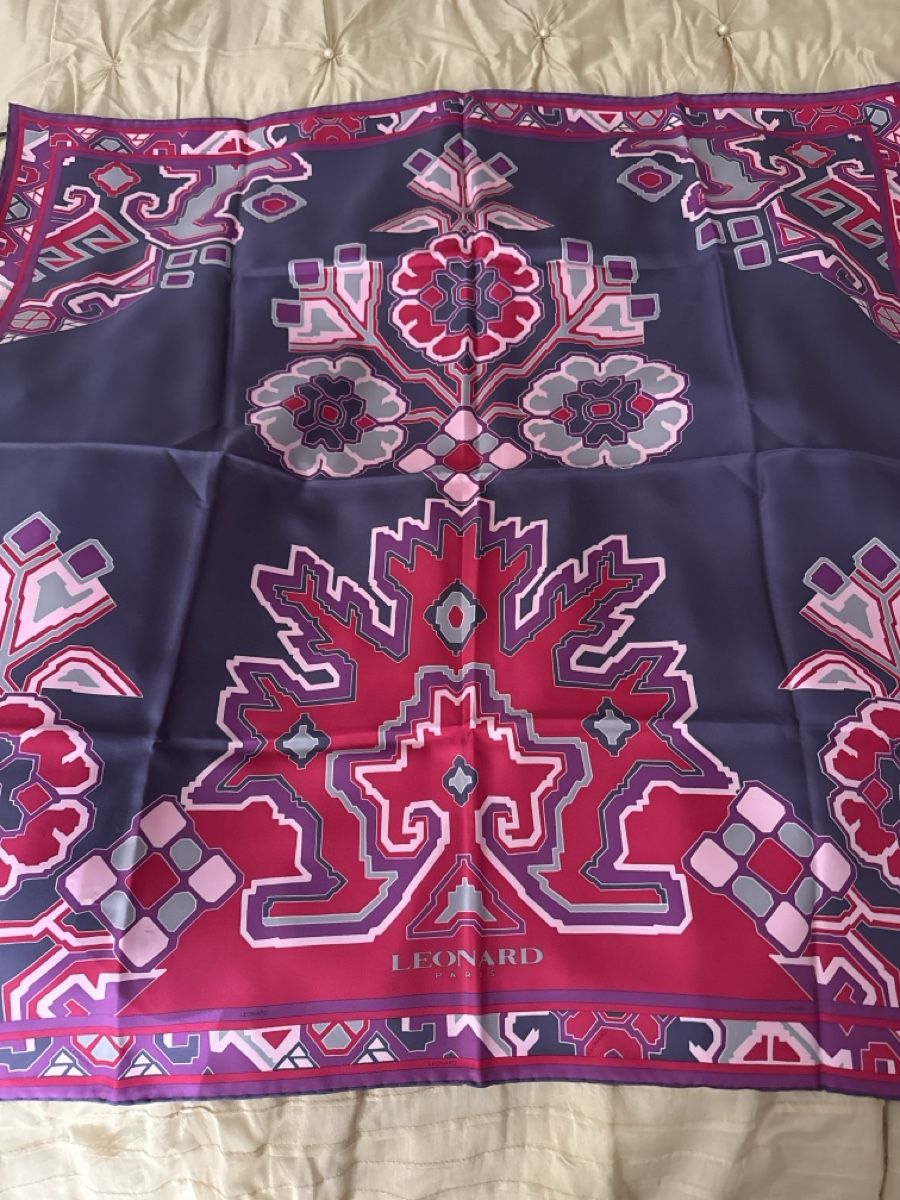 Foulard & Sciarpe: Leonard Paris Silk Scarf, Excellent Condition – Nuovo (secondo la descrizione) da Zürich venduto da nad_s27g