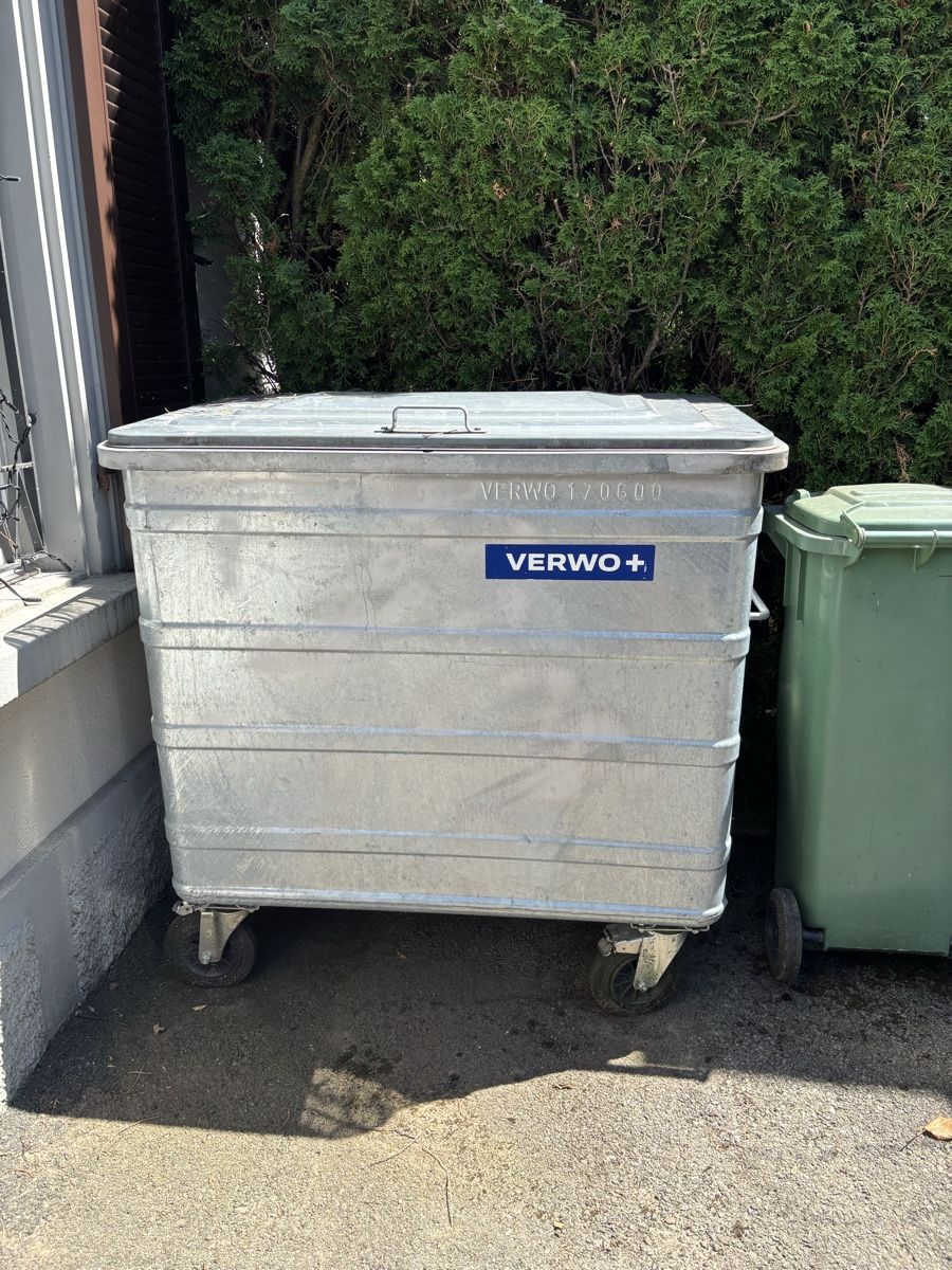 Sonstiges für Büro & Gewerbe: Abfallcontainer verzinkt mit Rollen VERWO – Gebraucht aus Kilchberg ZH von awi_cxw5