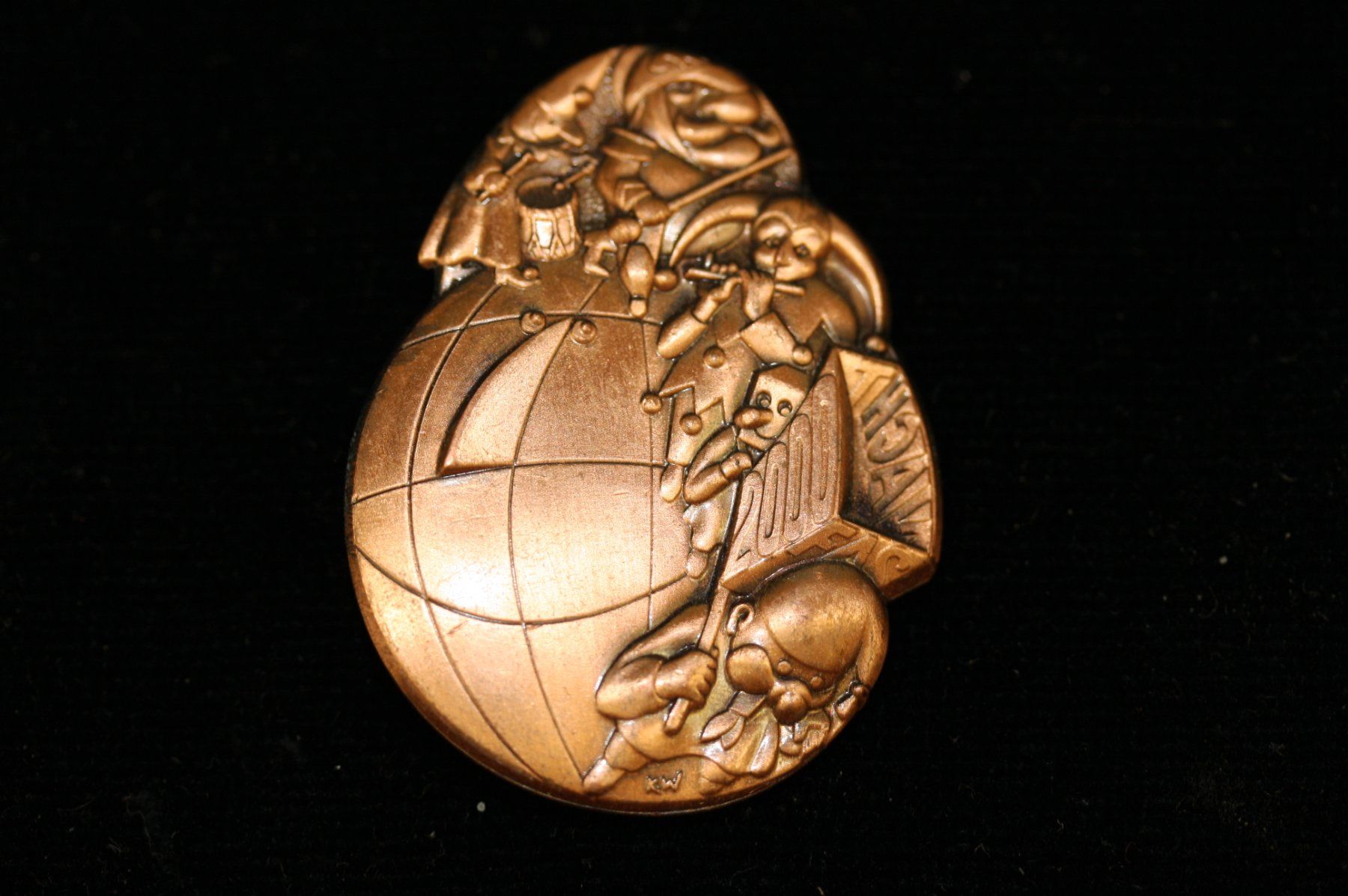 Basler Placchette & Badge: Fasnachtsplakette Basel 2000 Kupfer – Usato da Allschwil venduto da Schluurbi605