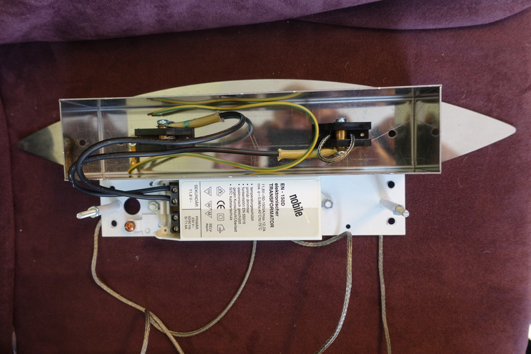 Kronleuchter & Deckenlampen: Esstisch Lampe – Gebraucht aus Root von Achromat 7