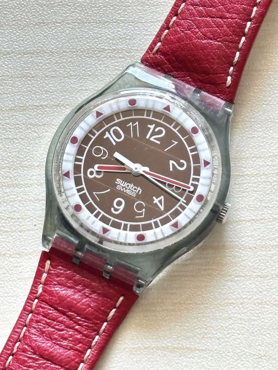 Swatch Orologi: Swatch Solar Uhr rotes Lederarmband  – Usato da Grenchen venduto da chththl