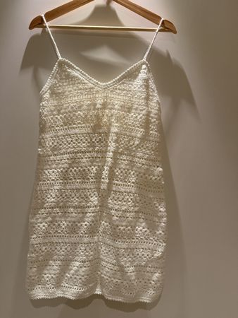 Weißes Sézane-Minikleid „Tiara“ im Häkel-Look, Größe S, neu