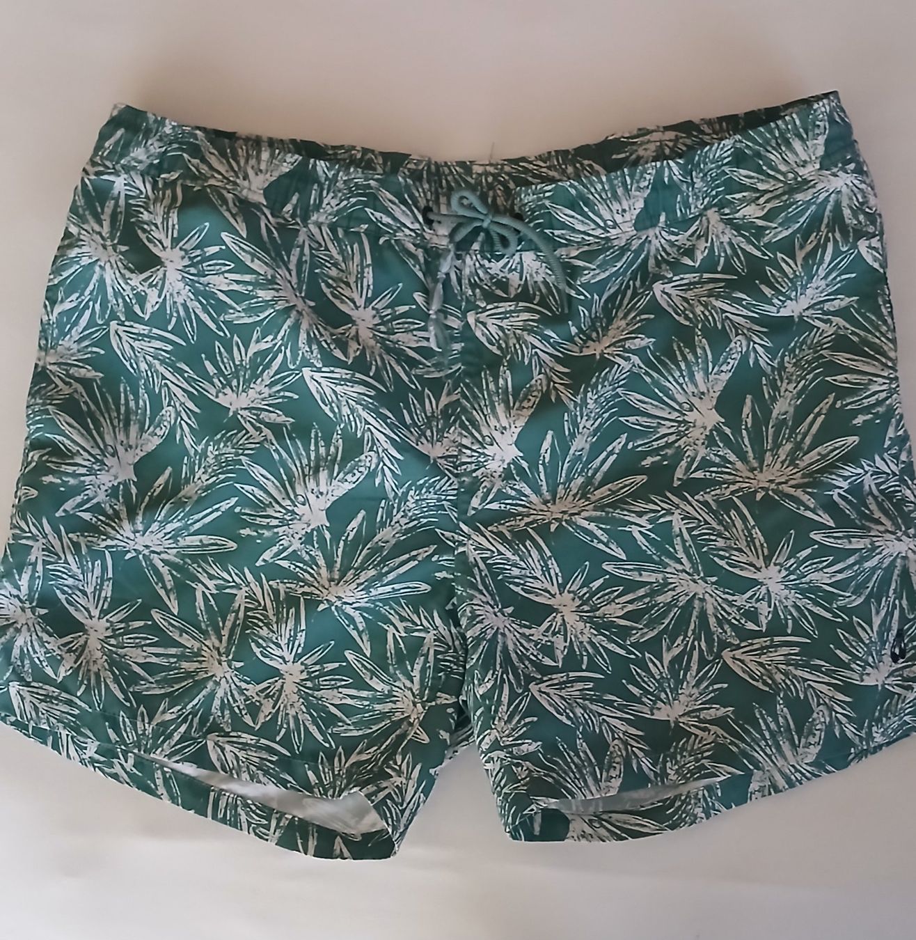 Costumi da bagno: PEAK PERFORMANCE HERREN BADEHOSE Gr. L – Usato da Villa Luganese venduto da luxlady