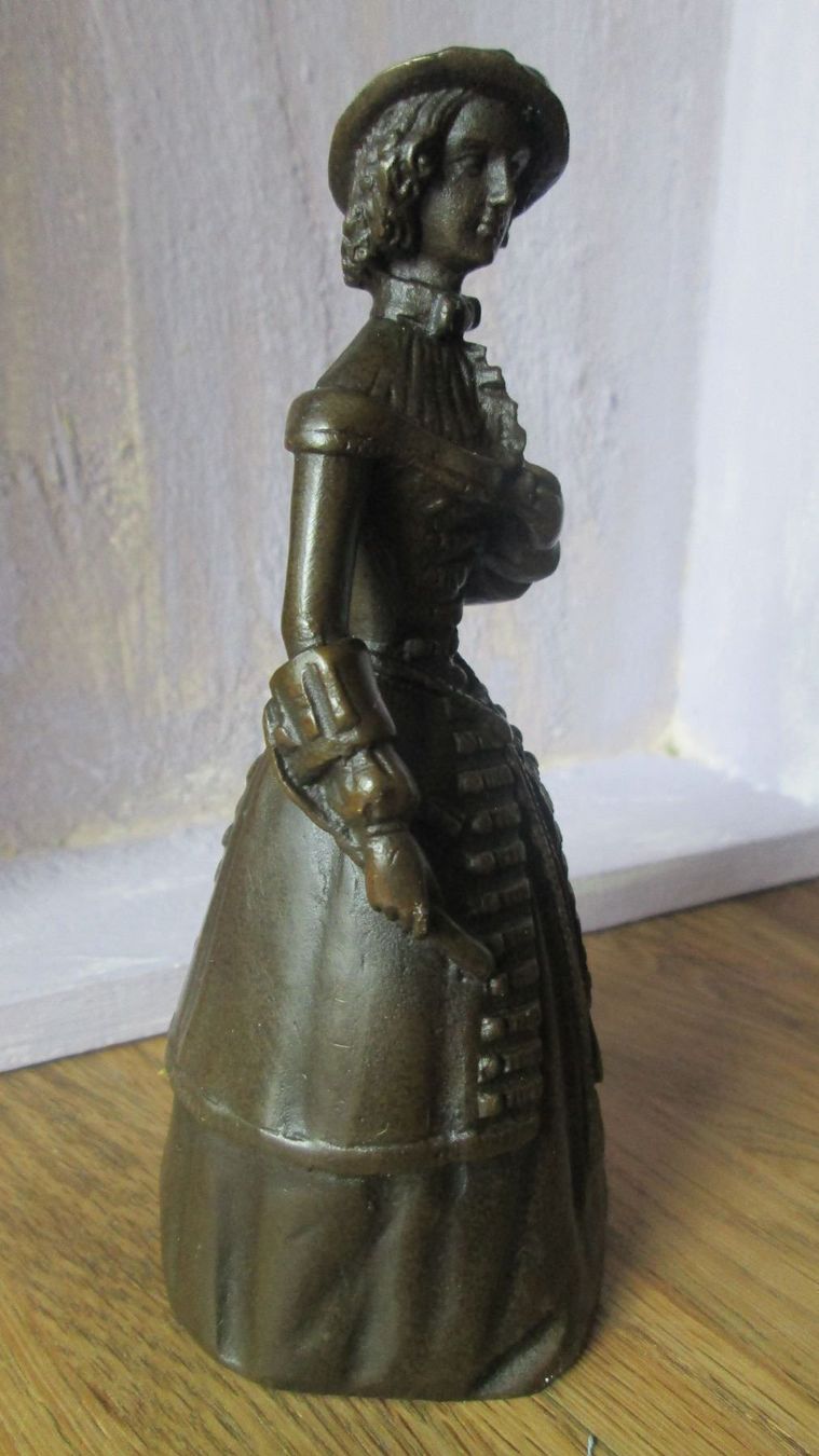Cloches & sonnailles: Wunderschöne Tischglocke Lady oder Dame Bronze ca. 13,8 cm – Neuf (Voir description) à Drochtersen par Simonchen 5