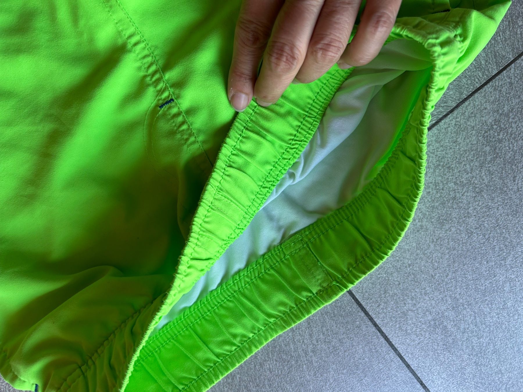 Costumi da bagno: Kinder badeanzug verd fosfo Gr 152 – Usato da Arbedo venduto da nadia1973 2