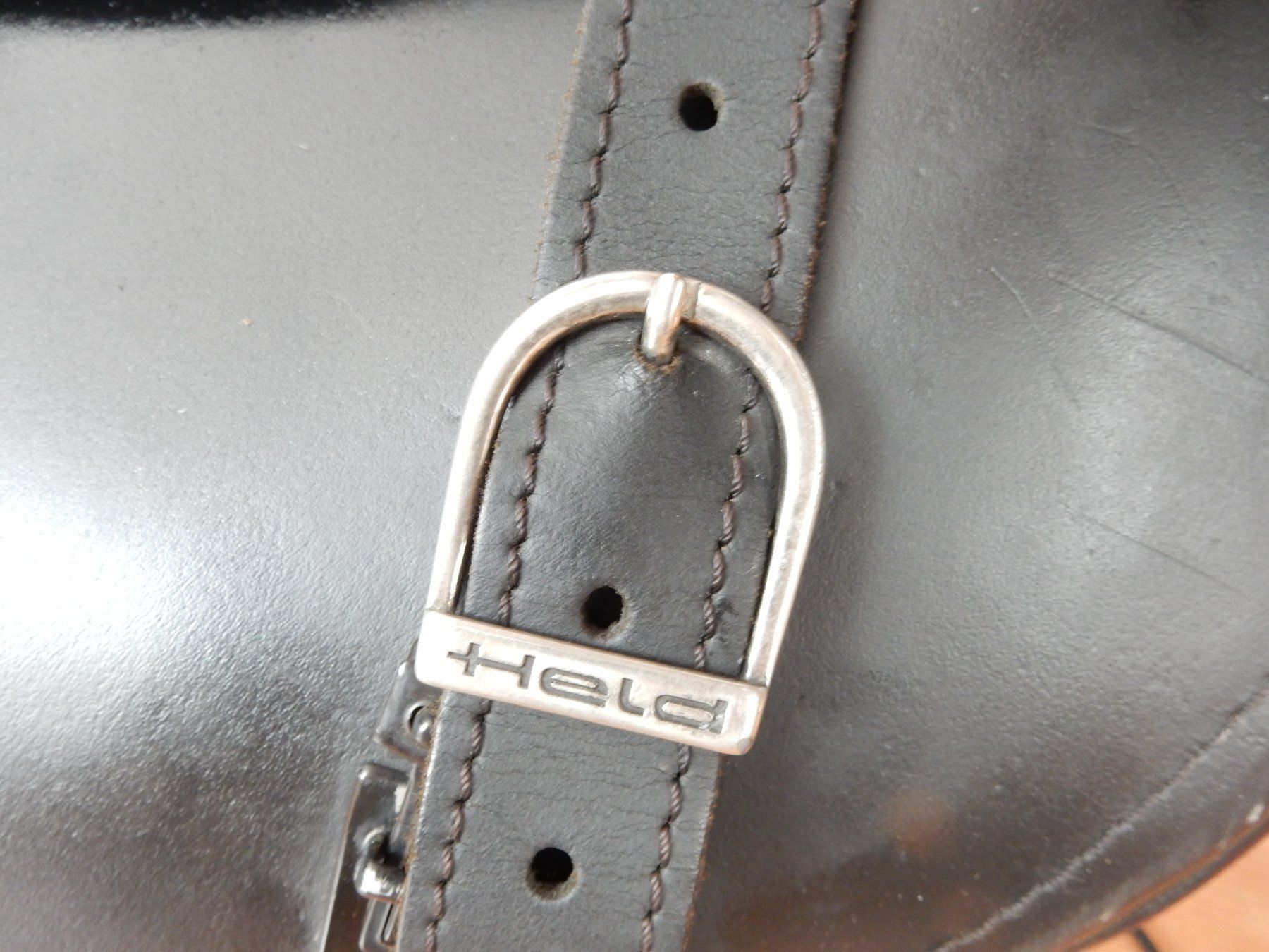 Topcase: Motorrad Satteltaschen Held – Usato da Balsthal venduto da Subaru11 4