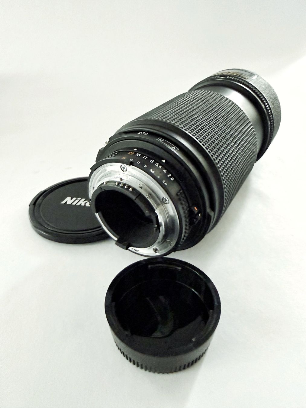 Nikon Obiettivi: Nikon AF 80-200mm f2.8 D ED – Usato da Solothurn venduto da schoenes_und_apartes 1