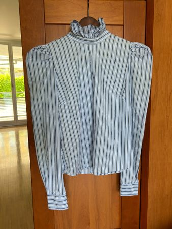 Elegante, gestreifte Designer-Bluse von FRAME, Gr. 36